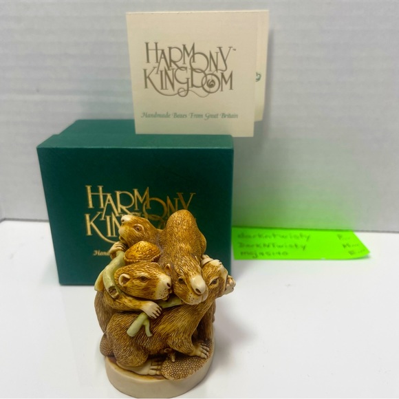 BNIB RARE Vintage Harmony Kingdom Treasure Zest Beavers Trinket Box - Picture 2 of 16